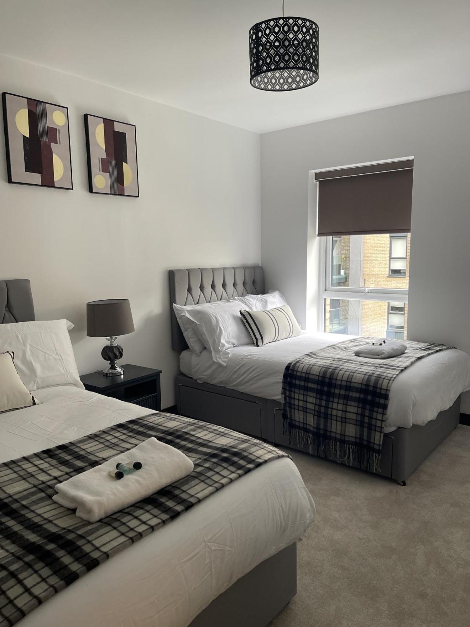 The Godfreys, Edinburgh Way, Harlow Exteriér fotografie